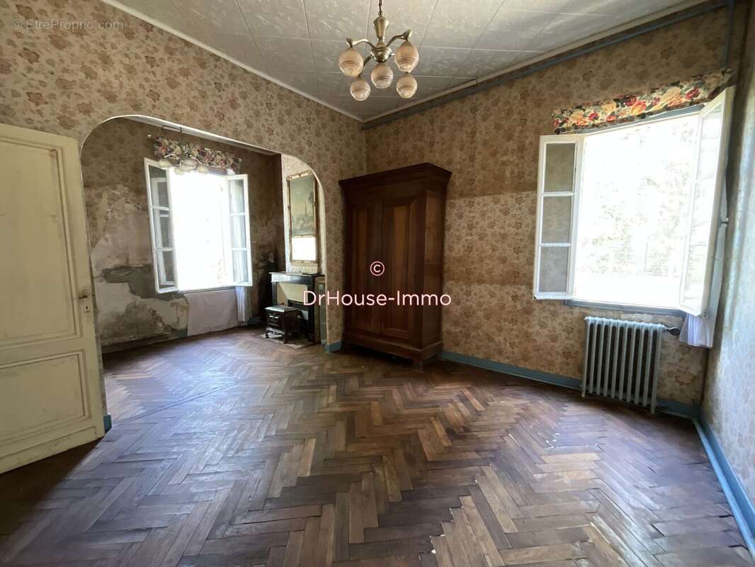 Maison 100 m² à Cantenac  - photo 2