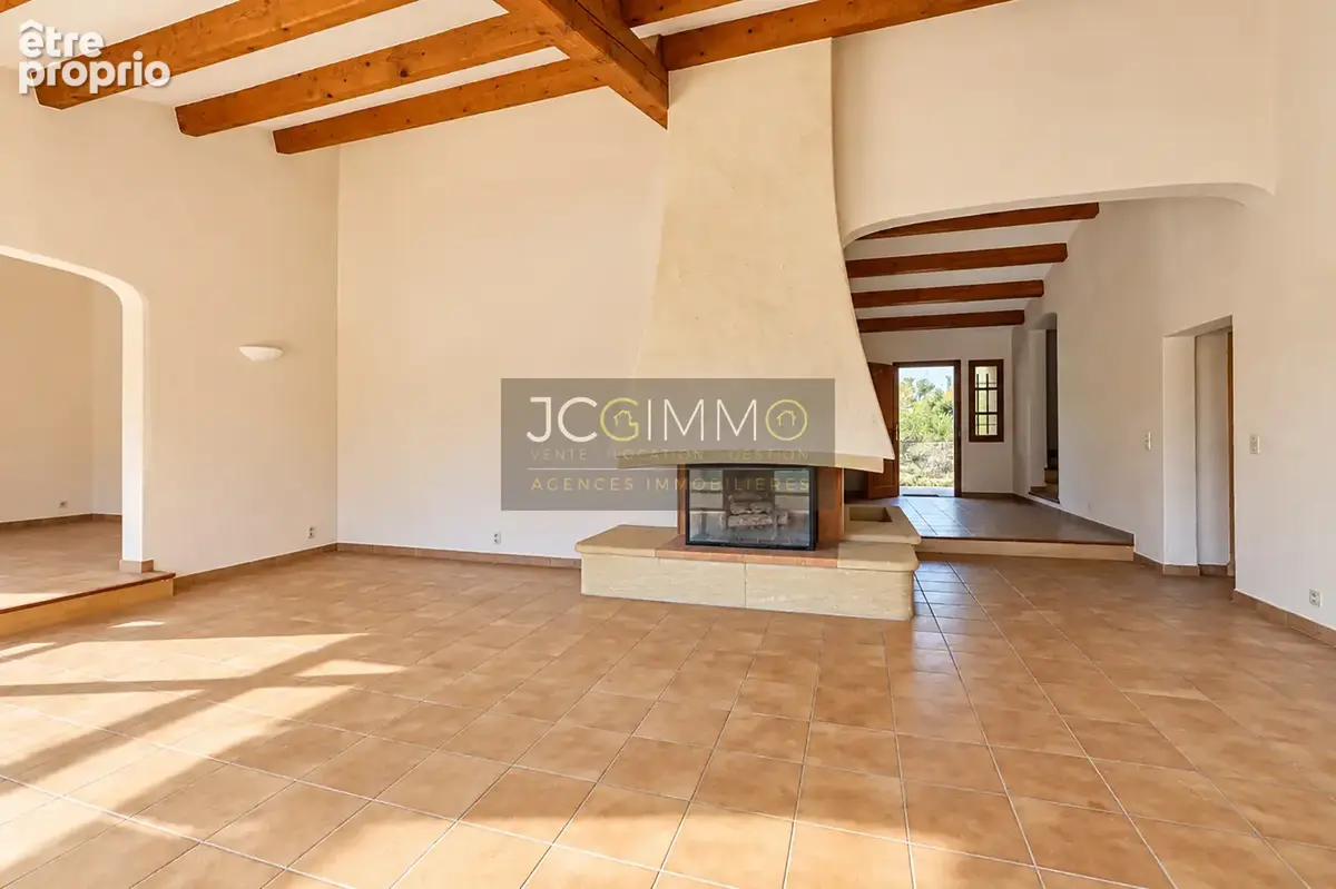Villa T5 de 210m2 sur un terrain de 813m2 avec T2 indépendant - photo 12