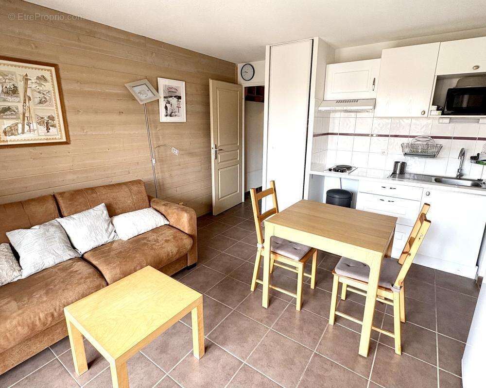 Appartement à LES ANGLES