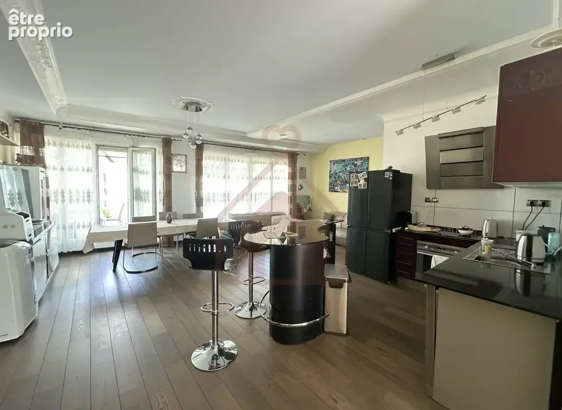 Appartement à LE KREMLIN-BICETRE