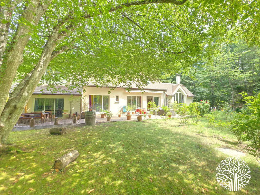 Maison à NOISY-SUR-ECOLE