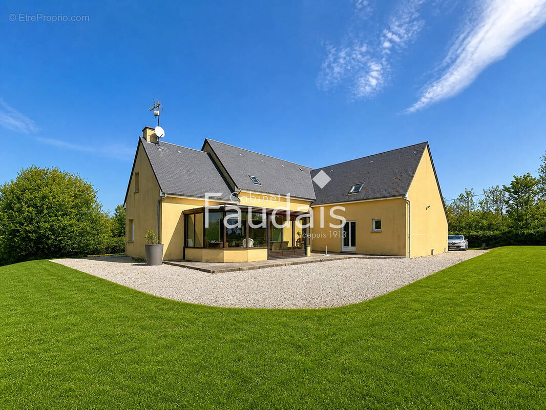Maison à SAINTE-MERE-EGLISE