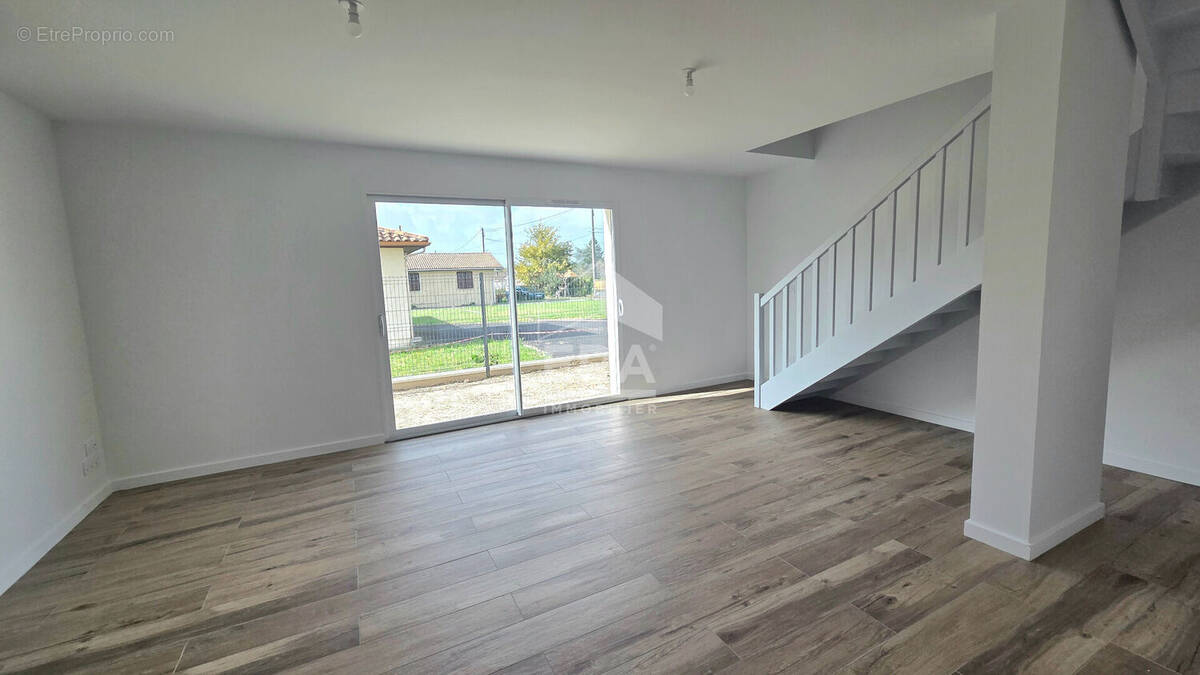 Maison à BELIN-BELIET