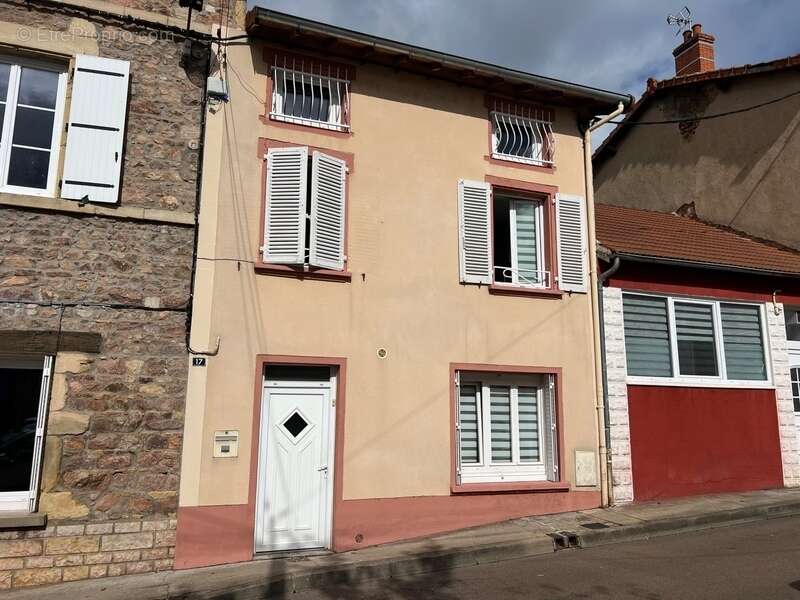 Maison à CHAUFFAILLES