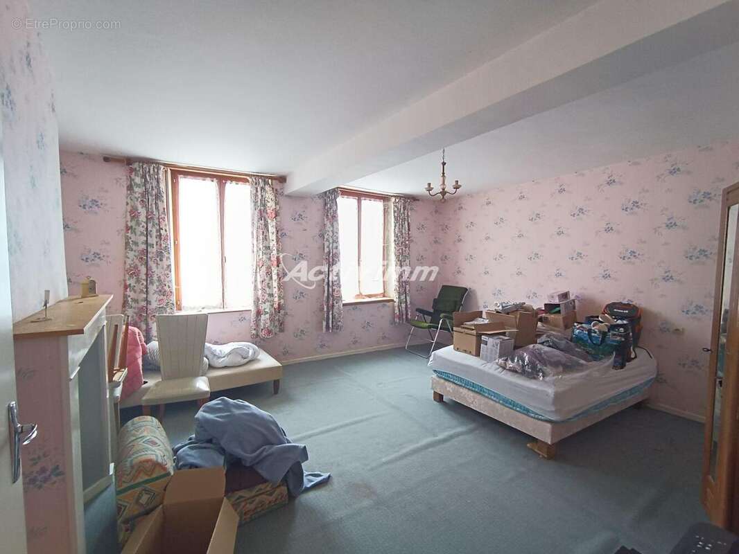 4282 2 - Maison à HESDIN