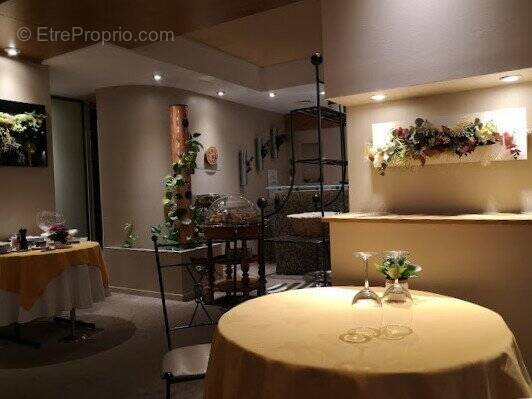 Commerce à VALRAS-PLAGE