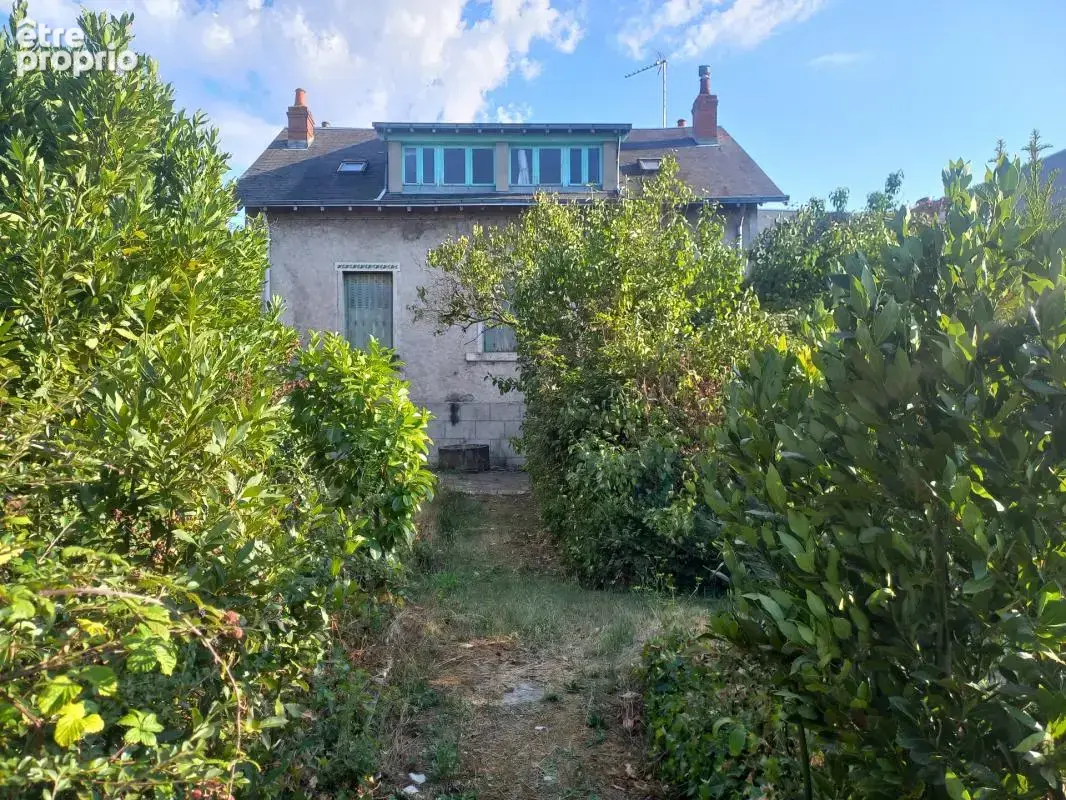 Vierzon Village,à Rénover maison de charme de 140M2,4 chambres - photo 2