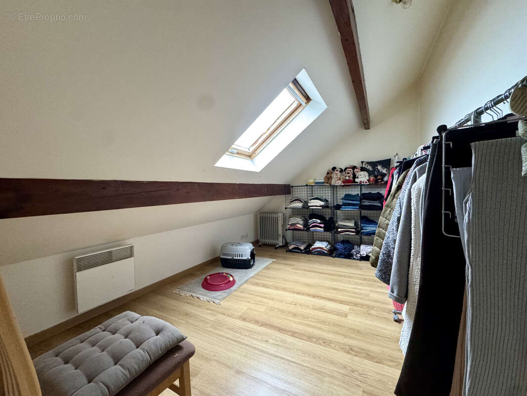 Appartement à SARTROUVILLE