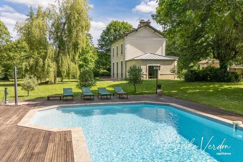BELEYMAS (24) proche Bergerac – Propriété de charme du XIXe siècle 10 pièces avec dépendances, piscine et potentiel d’accueil su - photo 2