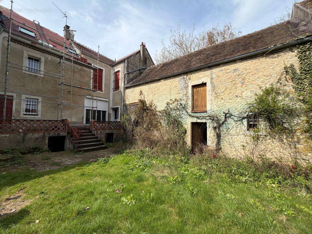 Maison à SACLAS