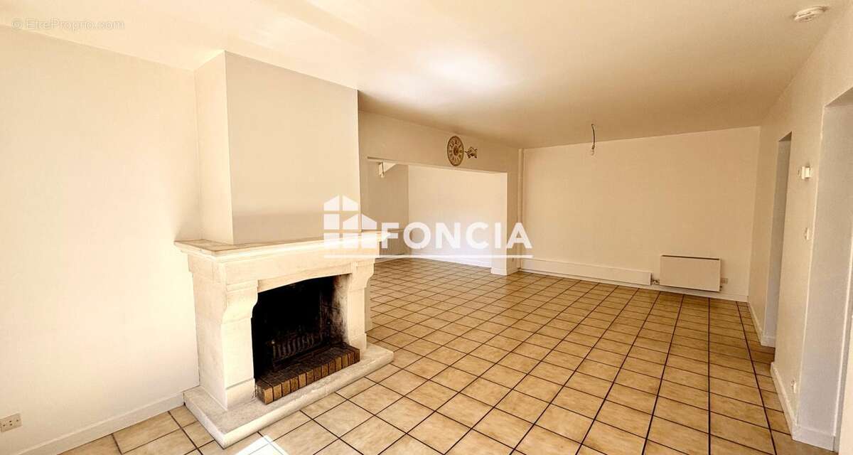 Maison à CHATELLERAULT