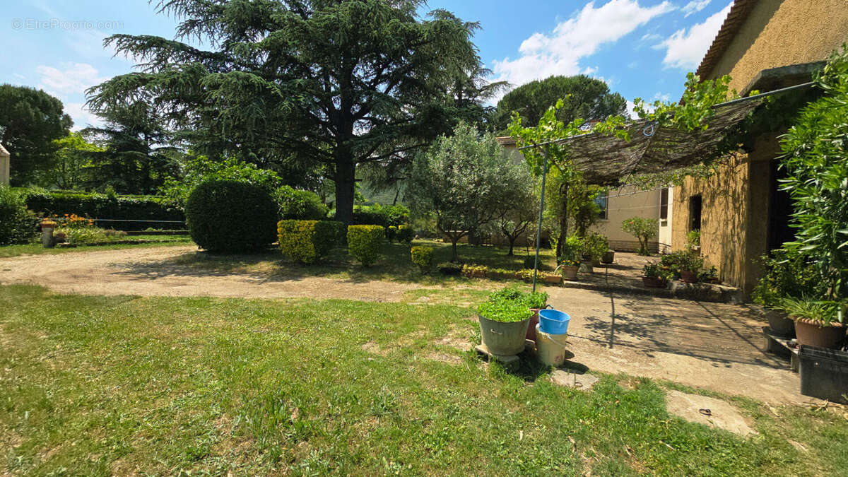 Maison à BAGNOLS-SUR-CEZE