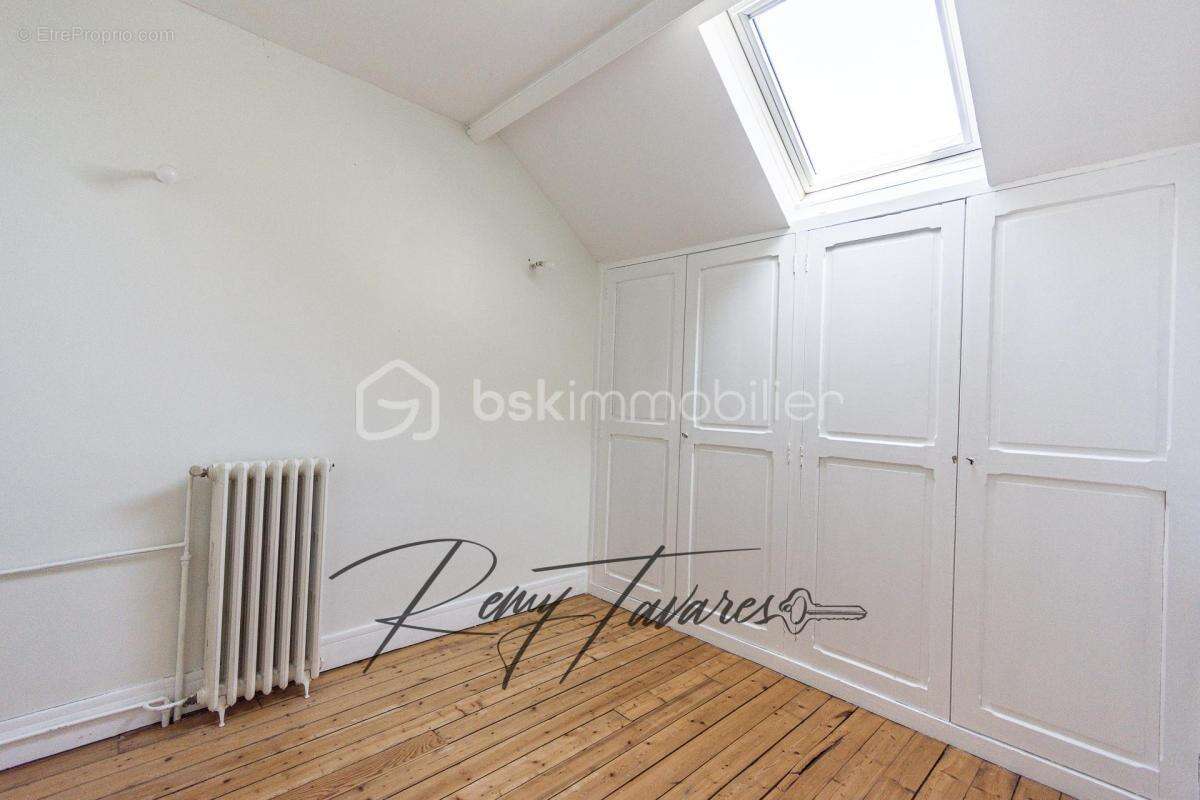 EXCLUSIVITÉ - Elégante Maison en Pierre de Meulière avec Grand Jardin - 5 min à pied de la Gare - photo 18