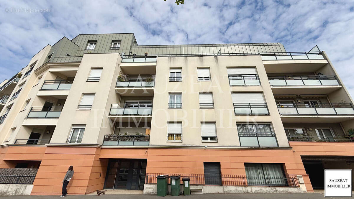 Appartement à BAGNEUX