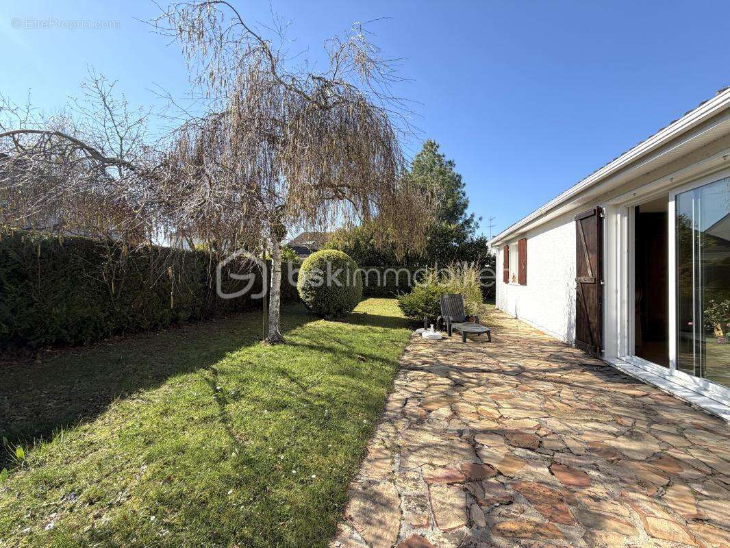 Maison à MAREIL-SUR-MAULDRE