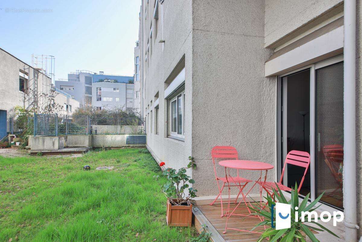 Appartement à PARIS-15E