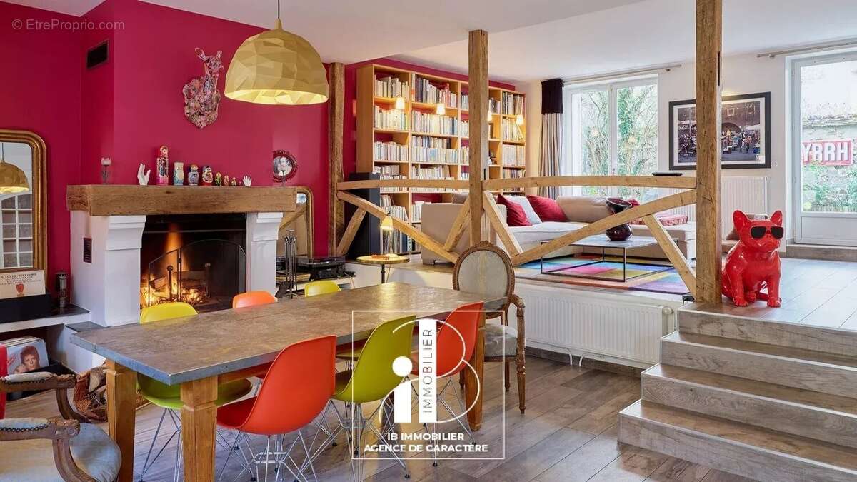 Maison à VULAINES-SUR-SEINE