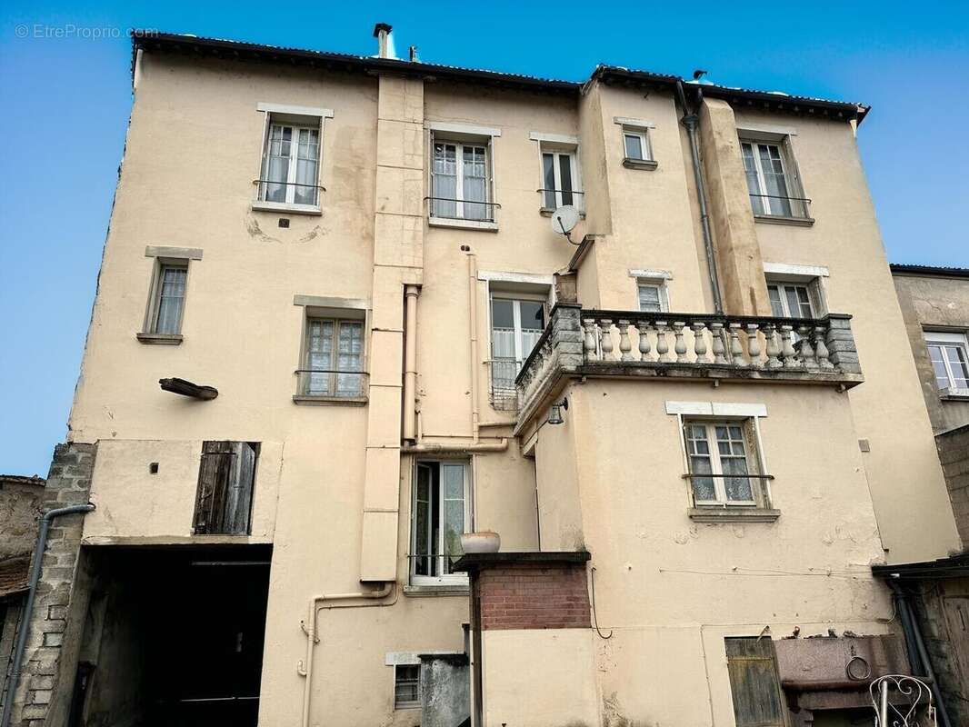 Appartement à MONTEREAU-FAULT-YONNE