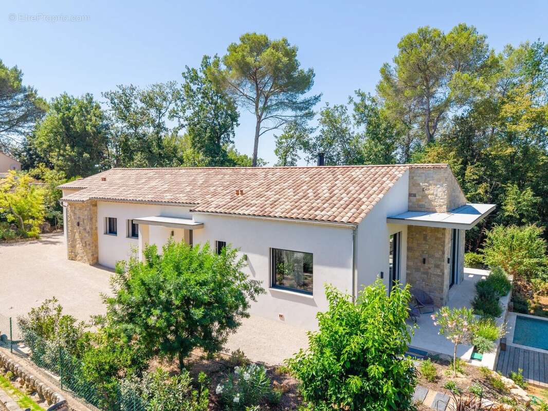 Maison à ROQUEFORT-LES-PINS