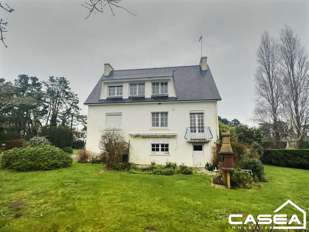 Maison à PLONEOUR-LANVERN