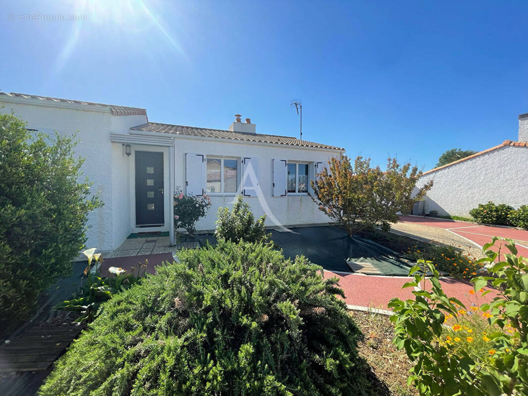Maison à LONGEVILLE-SUR-MER