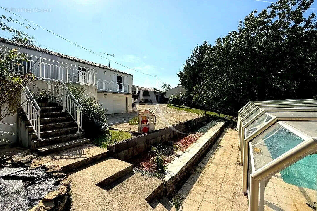 Maison à CHAILLE-LES-MARAIS