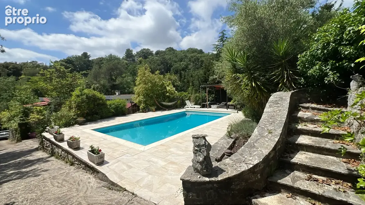 Vence - Quartier résidentiel proche collège - Villa californienne avec piscine + dépendance. - photo 5