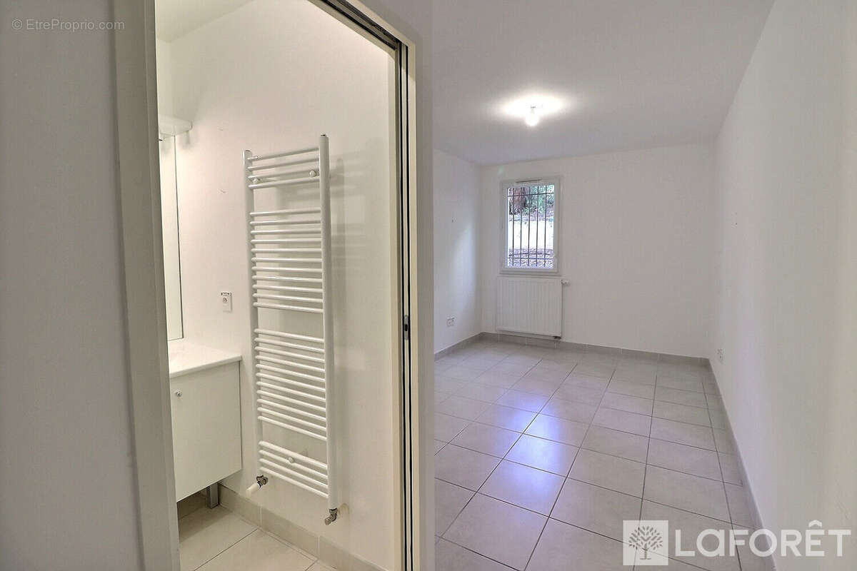 Appartement à HYERES