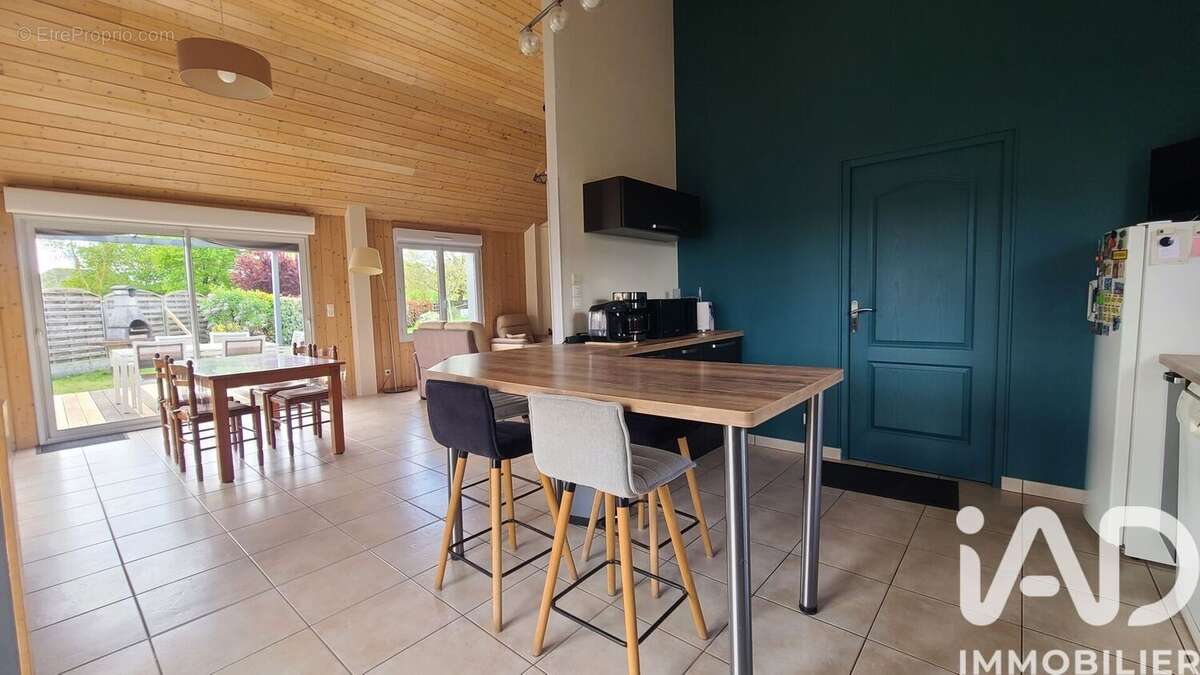 Photo 4 - Maison à ALLONNES