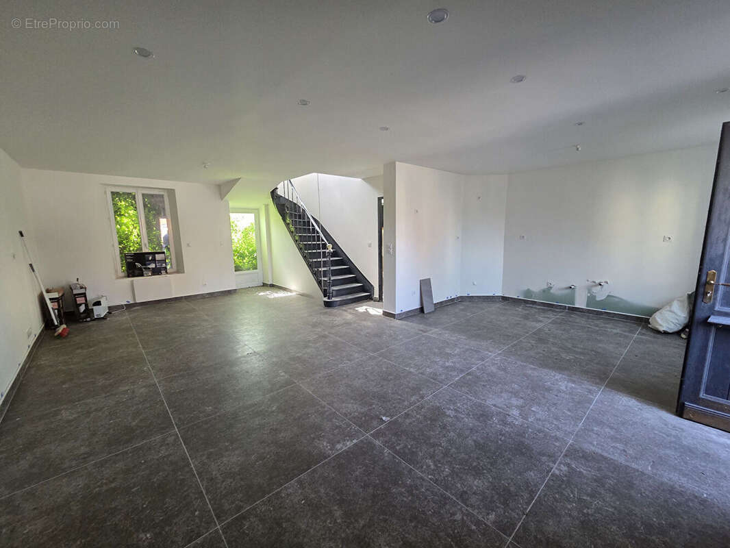 Maison Romilly Sur Seine 5 pièce(s) 128 m2 - photo 2