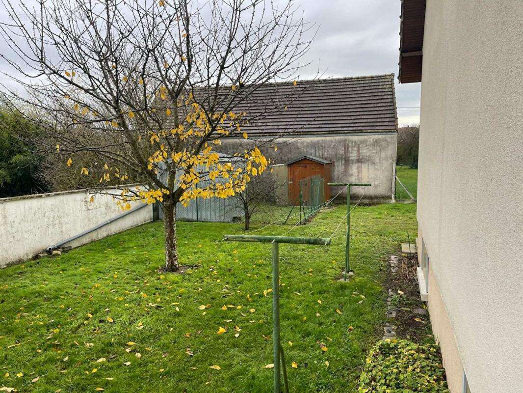 Maison à VALLANT-SAINT-GEORGES