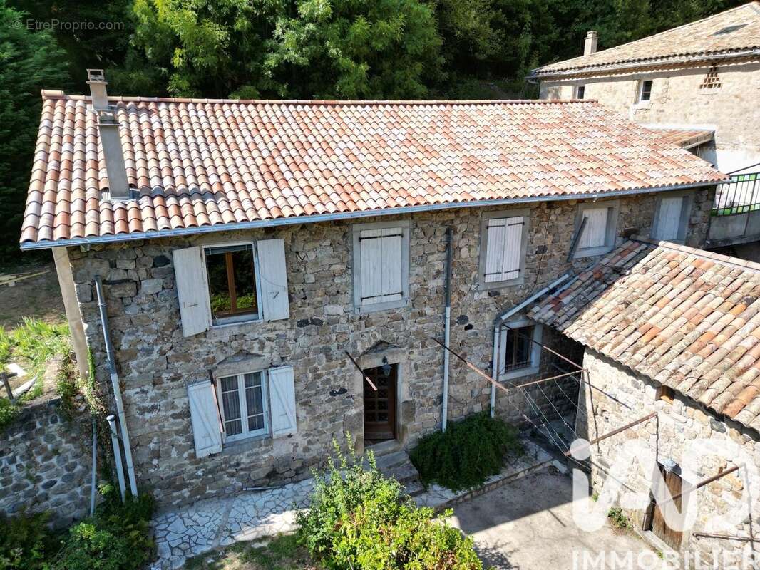 Maison 125 m² à Burzet  - photo 4