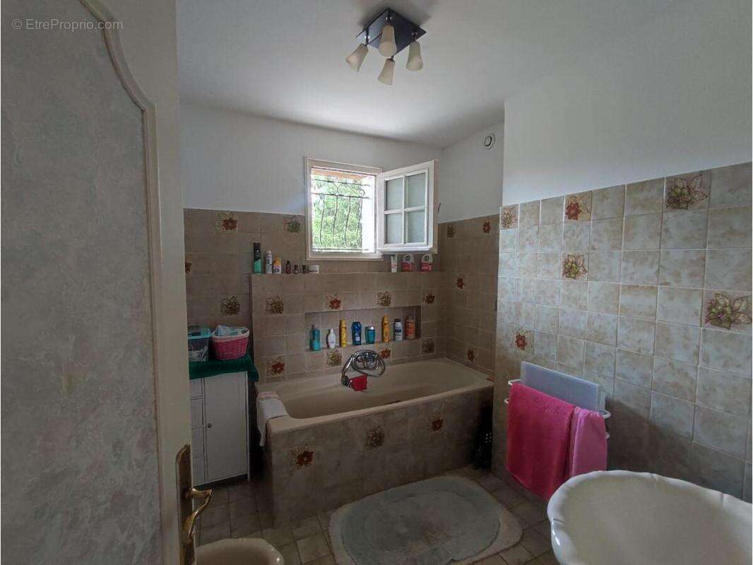 Maison 140 m² à Valframbert  - photo 12