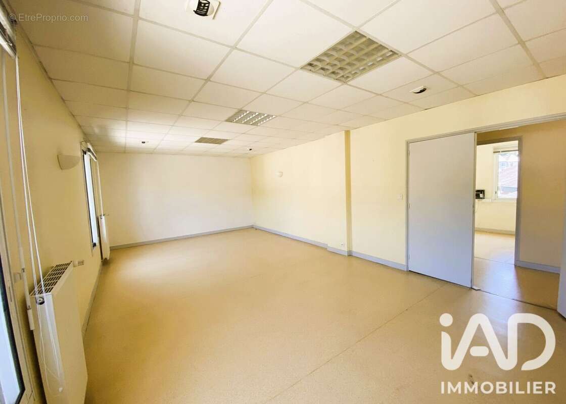 Commerce 220 m² à Jugon-Les-Lacs  - photo 7