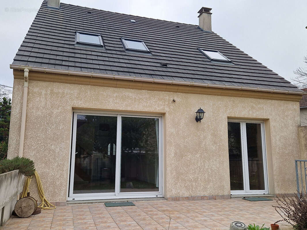 Maison à LIVRY-GARGAN