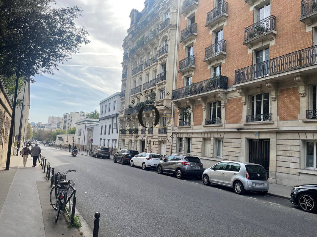 Appartement à PARIS-5E
