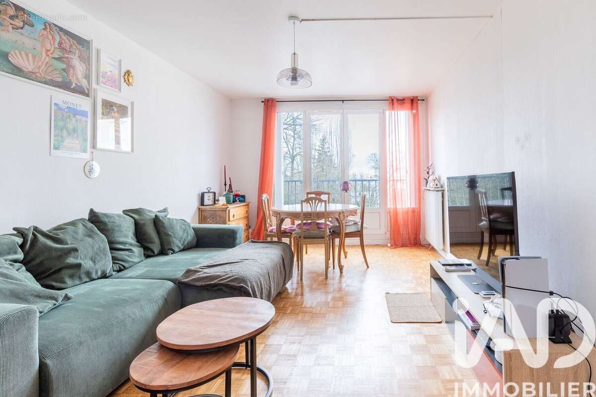 Photo 2 - Appartement à BOISSY-SAINT-LEGER