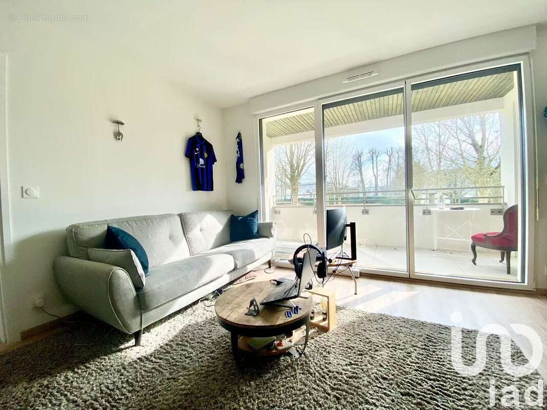 Photo 3 - Appartement à BUSSY-SAINT-GEORGES