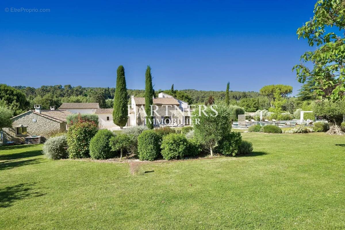 Maison 465 m² à Aix-En-Provence  - photo 3