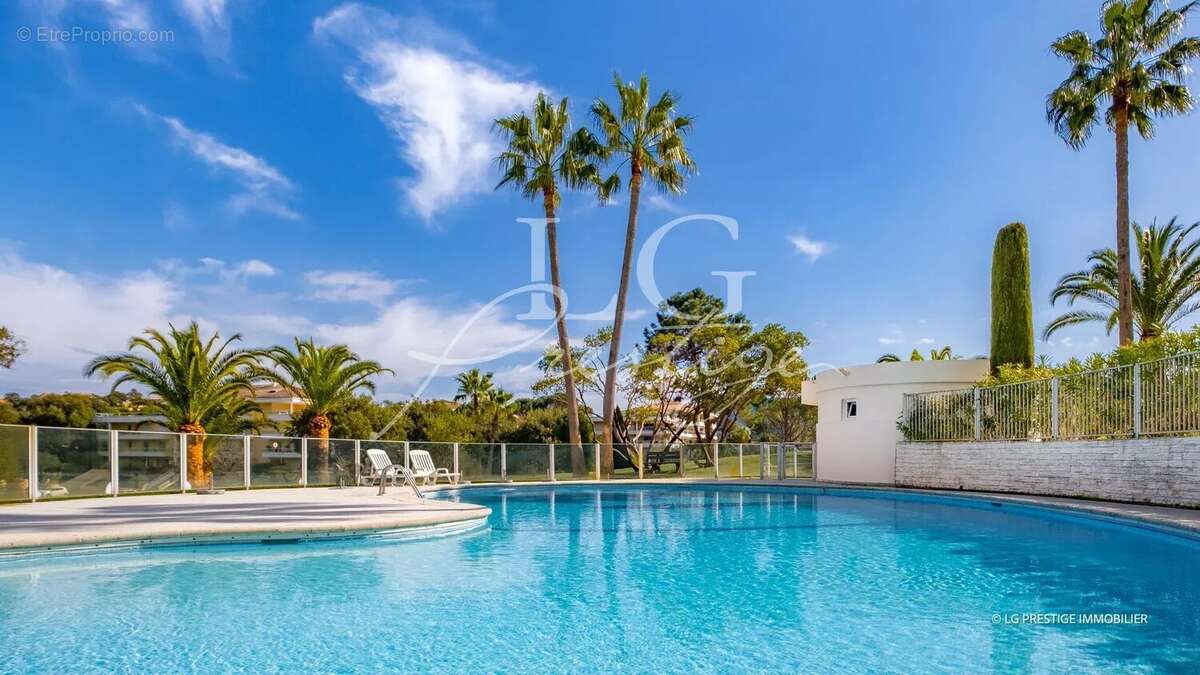 Appartement à MANDELIEU-LA-NAPOULE