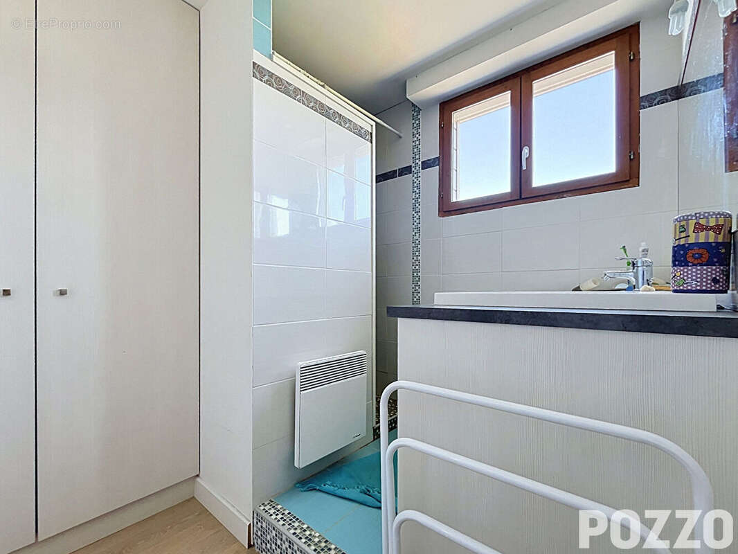 Maison Jullouville 5 pièce(s) 165 m2 - Maison ossature bois - 930 m² de terrain - photo 14