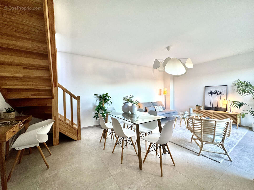 Appartement à FREJUS