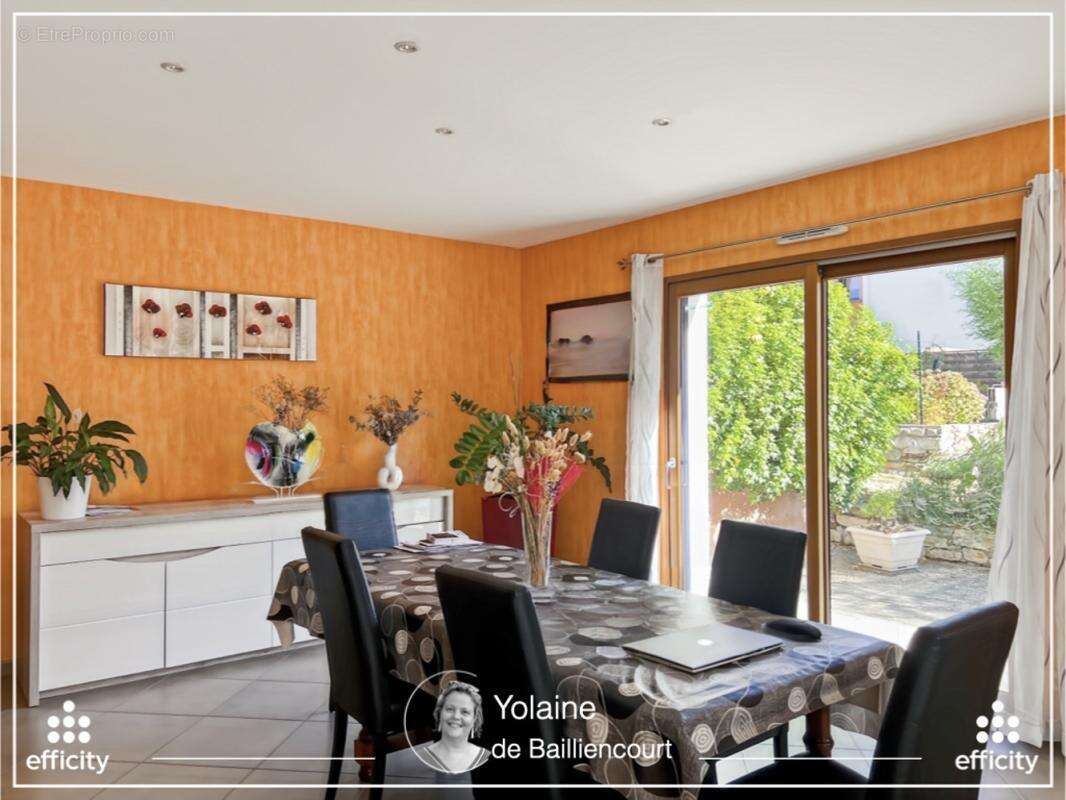 Maison 210 m² à Vitre  - photo 3