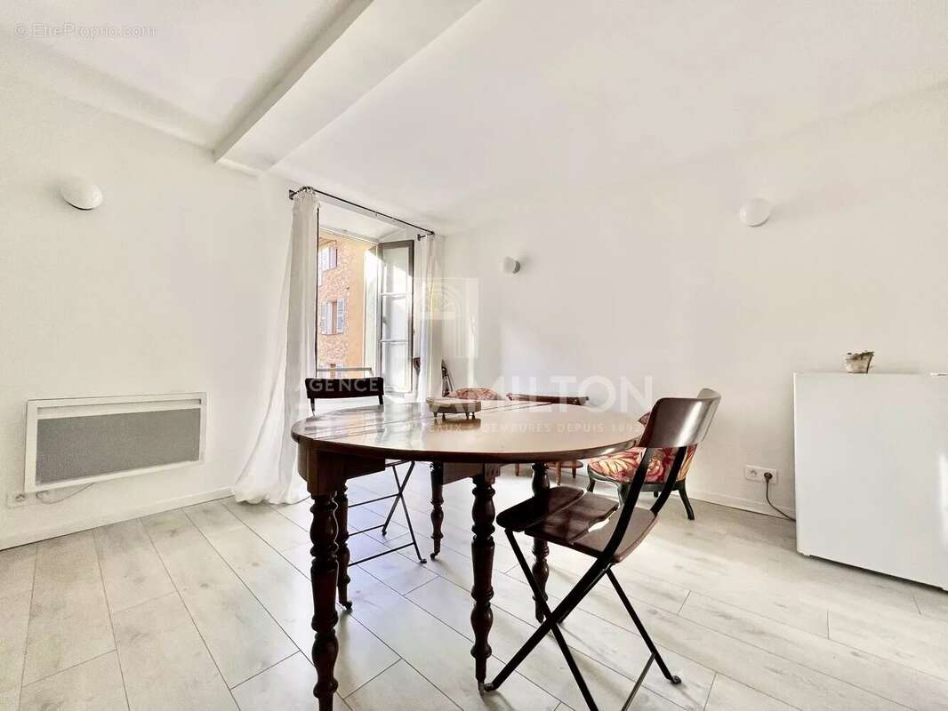 Appartement à VALBONNE