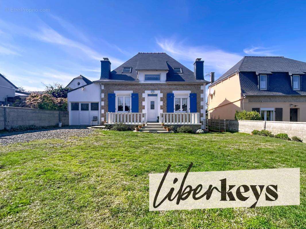 Maison à TREVOU-TREGUIGNEC