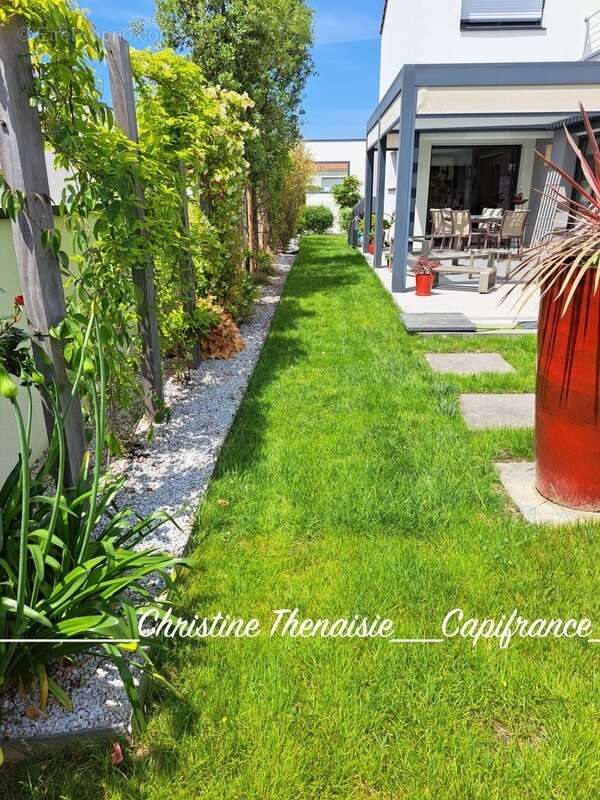 Maison contemporaine Beaux volumes - 5 chambres - Pergola - Garage SAINT GILLES CROIX DE VIE (85) - photo 31