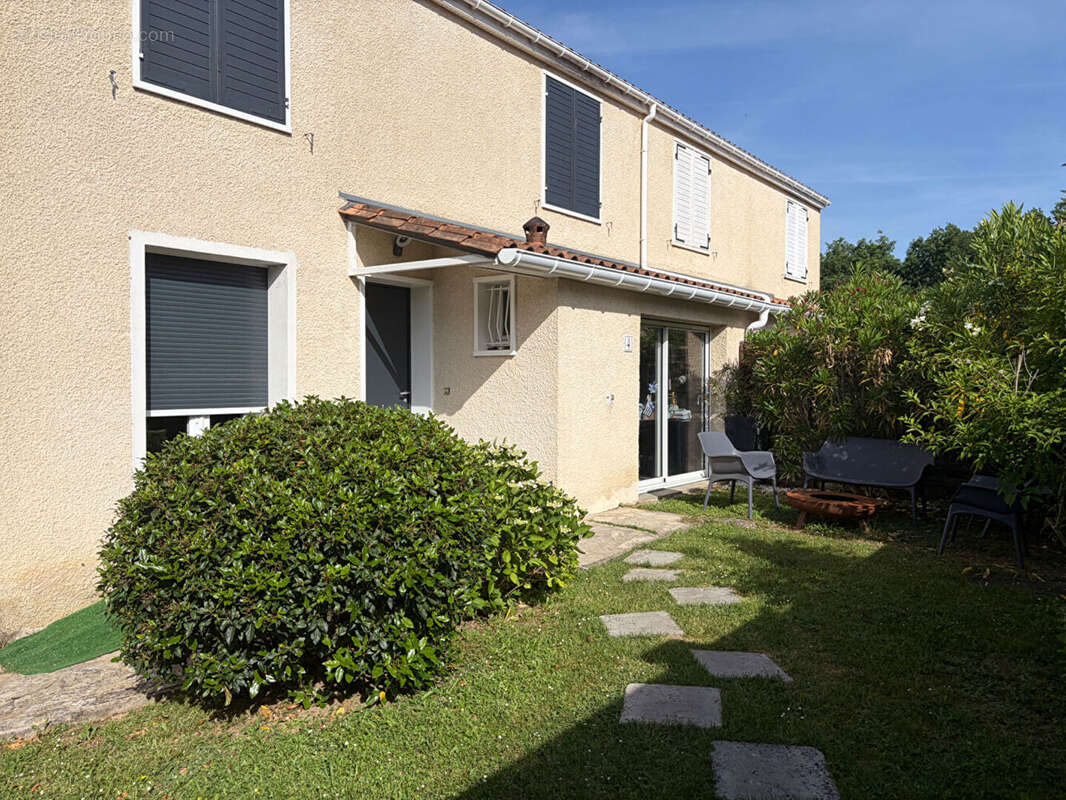 Maison à COULOUNIEIX-CHAMIERS