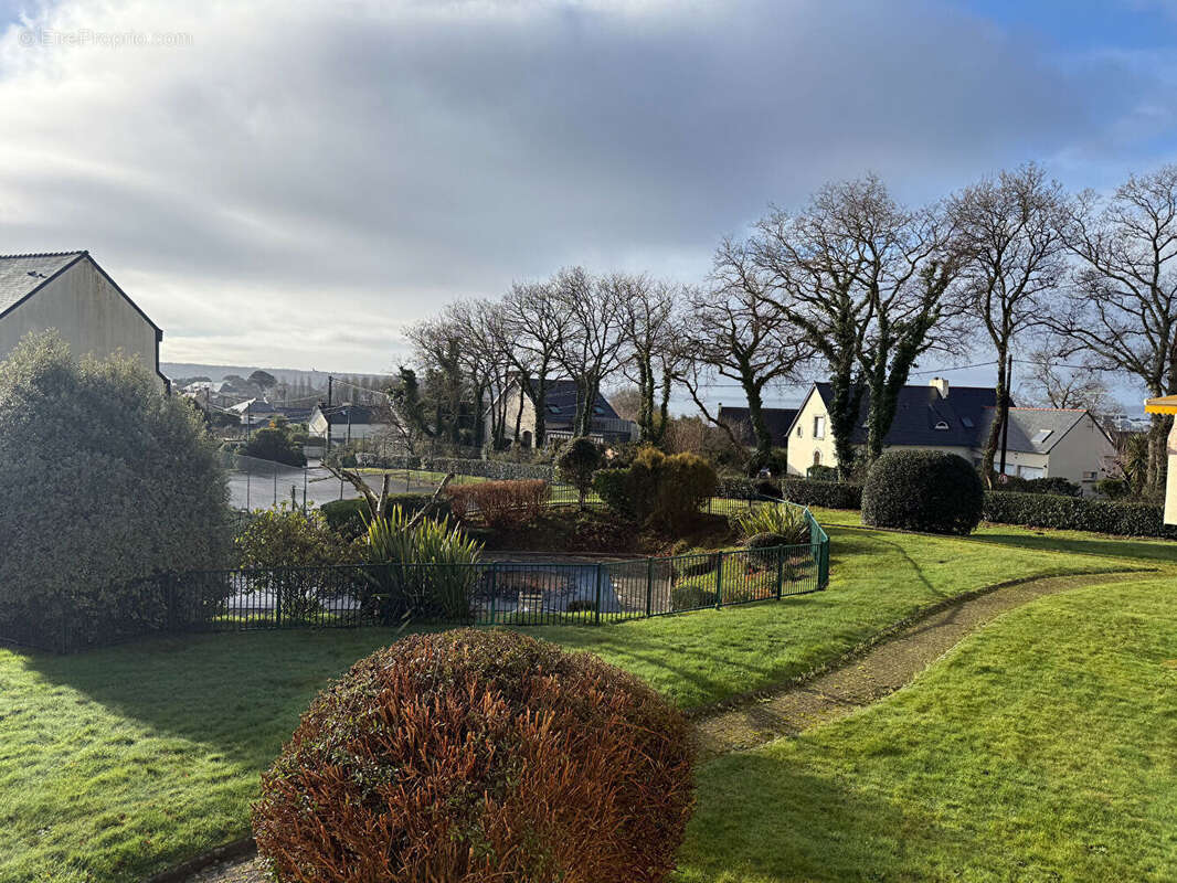 Appartement à LE RELECQ-KERHUON