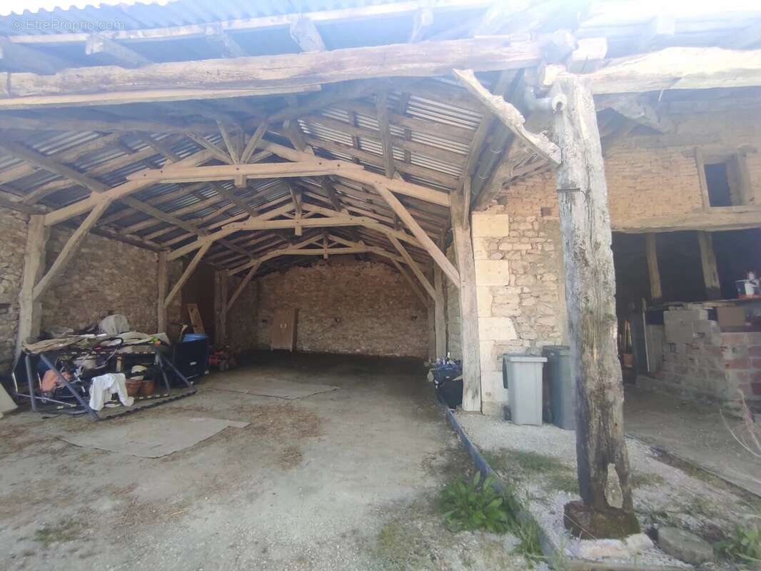 Maison 120 m² à Montpezat-De-Quercy  - photo 17