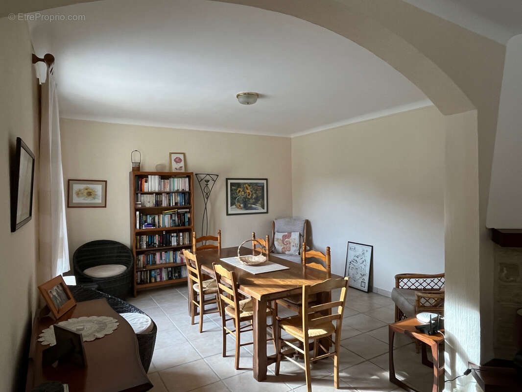 Maison à MALEMORT-DU-COMTAT